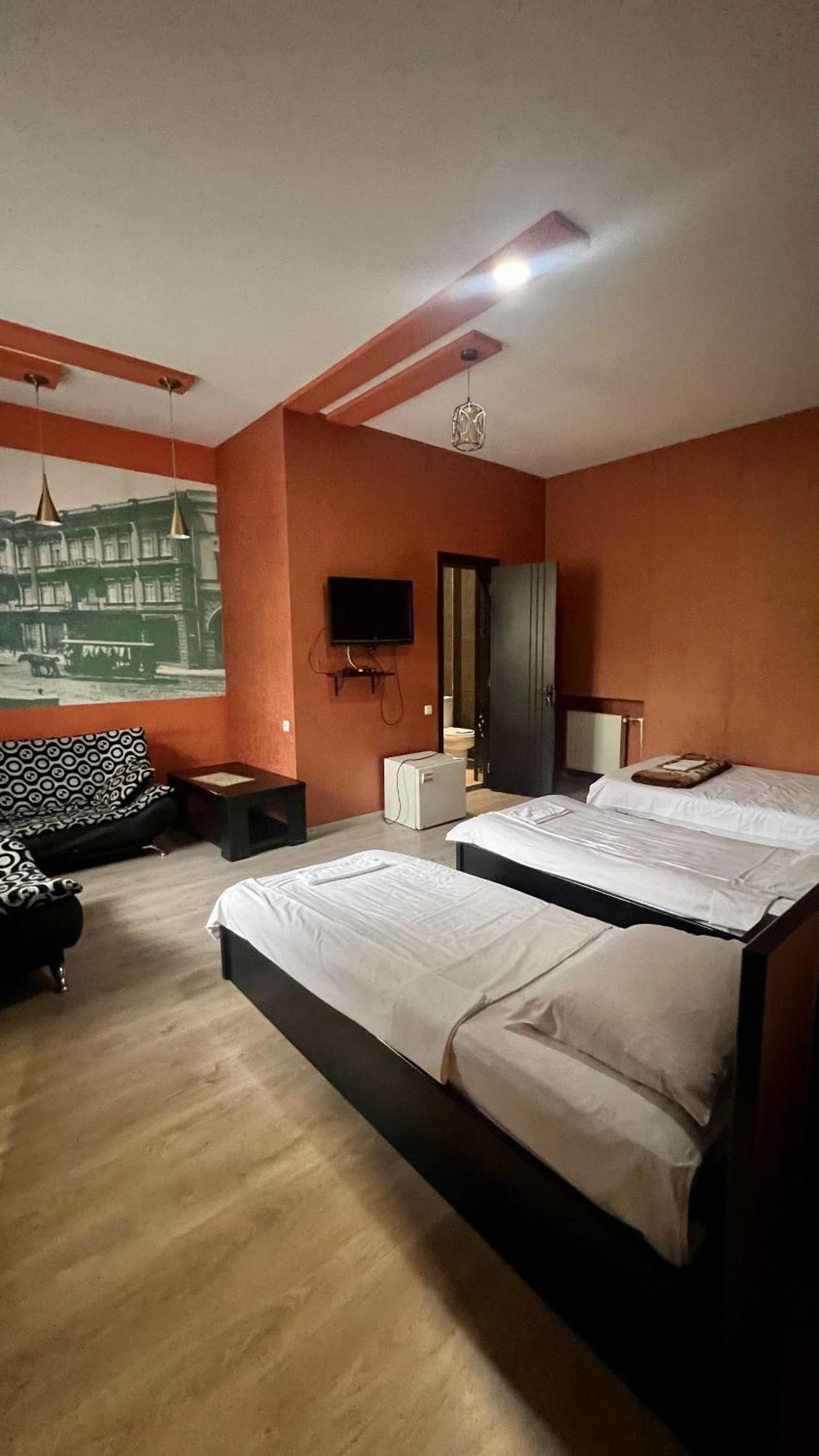 Duma Hotel Tbilisi Exteriör bild